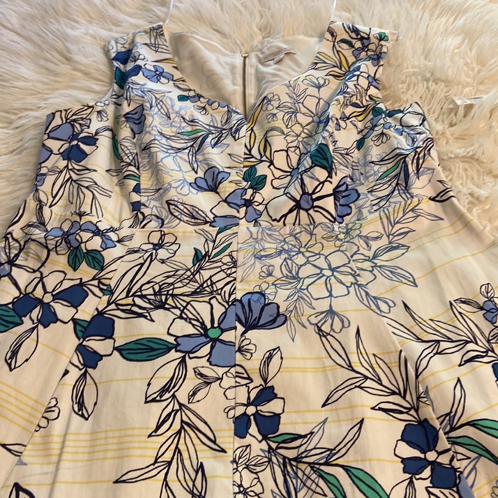 DRESSBARN Floral Blue and White Dress size 18 brand new length 38” bust 44”. - Picture 11 of 12